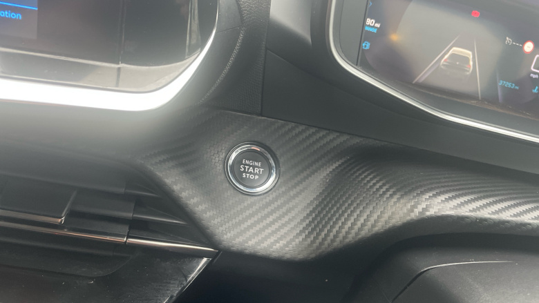 Peugeot 208 1.2 PureTech 100 Allure Premium 5dr Petrol Hatchback